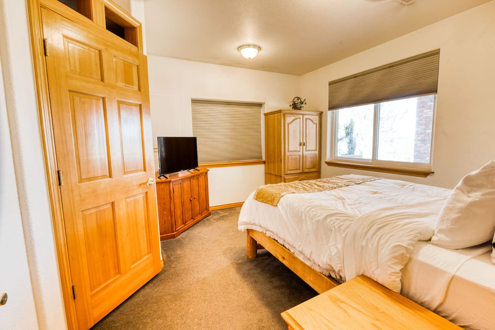 Photo of Bedroom in Thornton