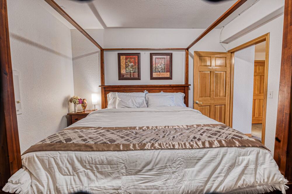 Photo of Bedroom in Thornton