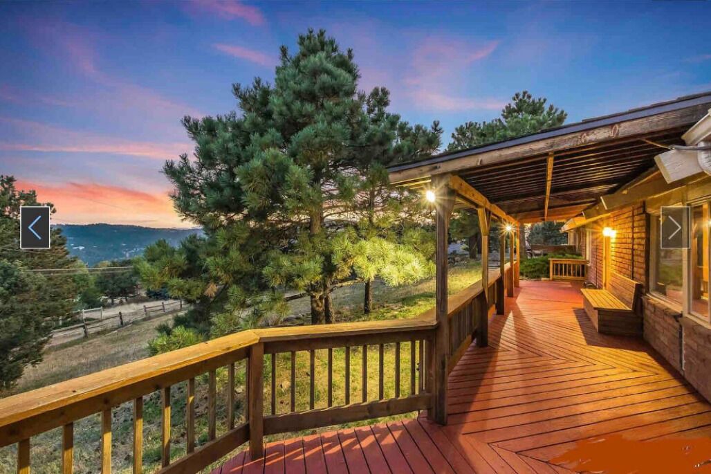 Photo of Outdoor in Golden