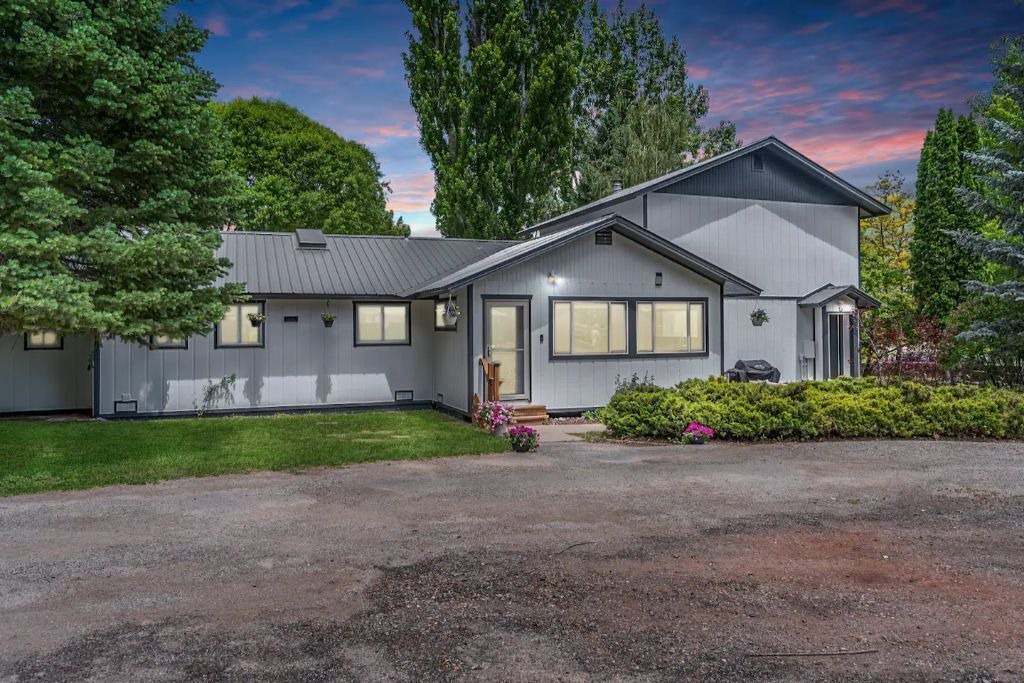 Photo of Outdoor in Dalton Ranch