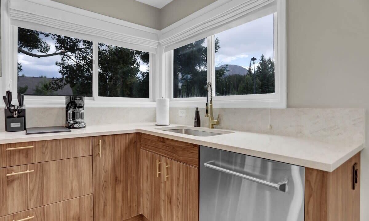 Photo of Kitchen in Willow Creek Highlands