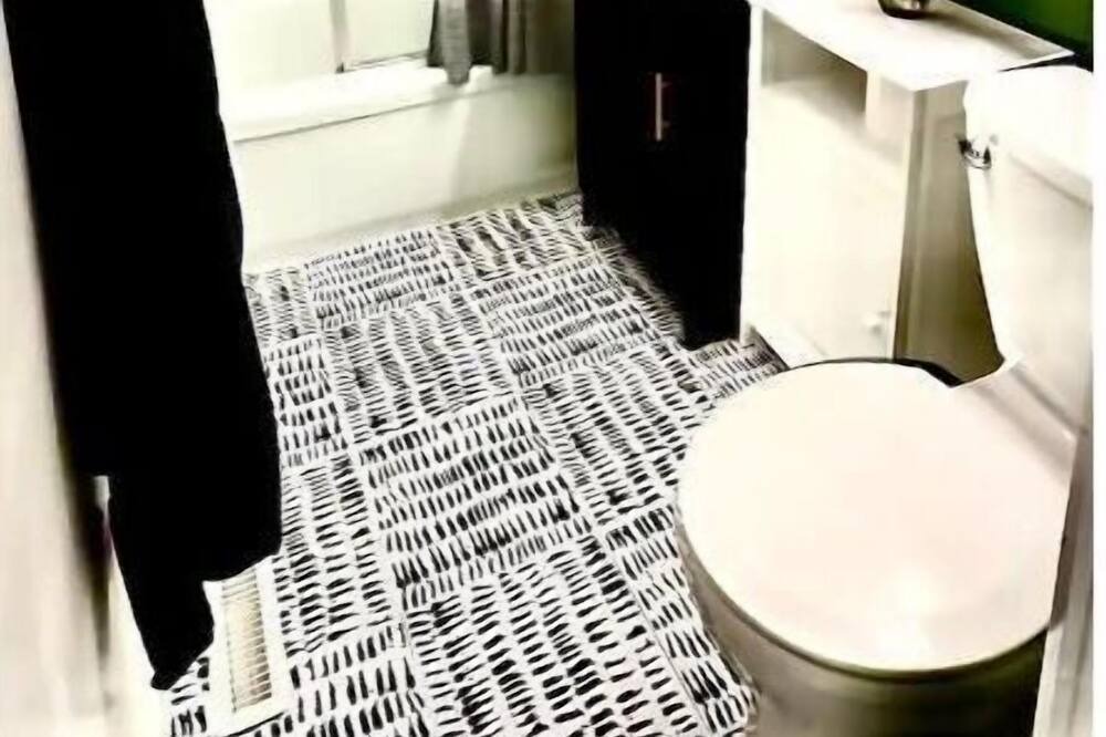 Photo of Bathroom in Newlands