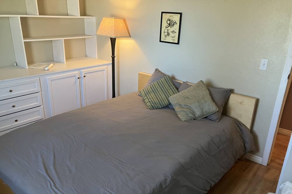 Photo of Bedroom in Golden