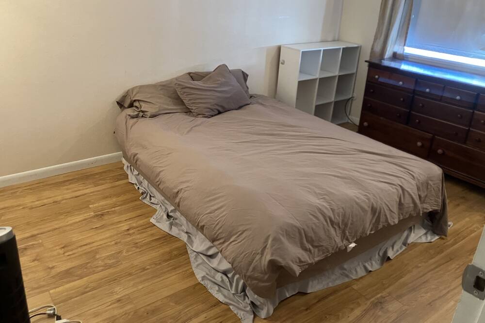 Photo of Bedroom in Golden