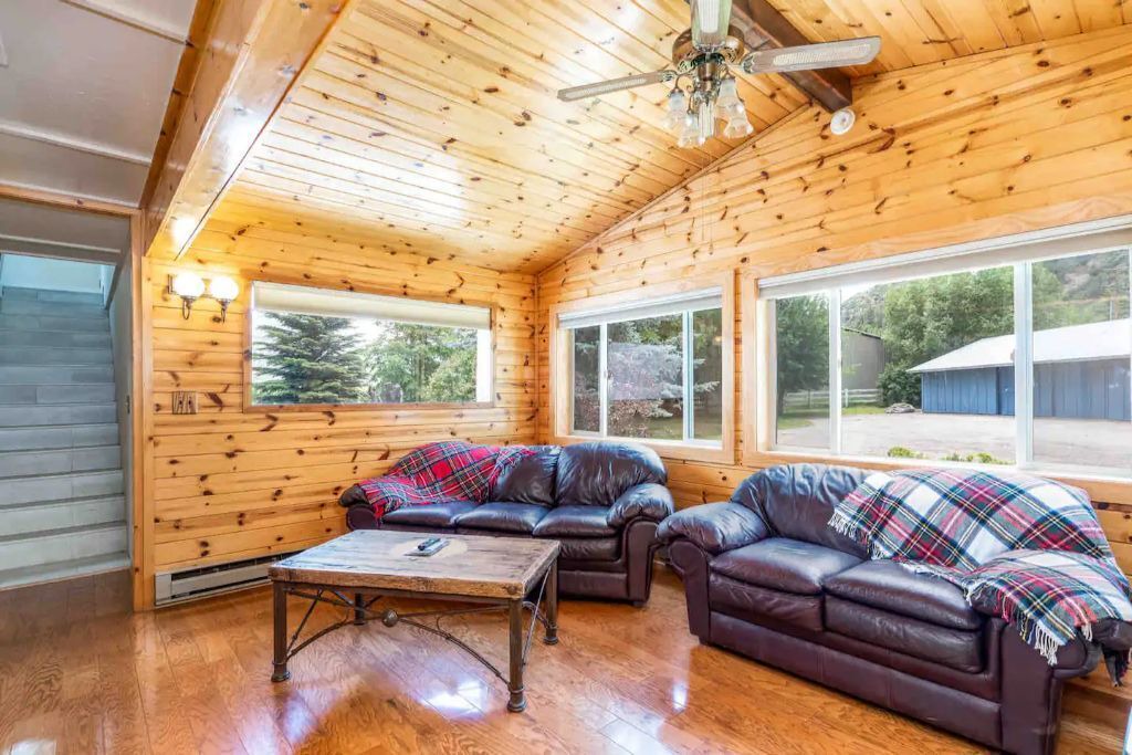 Photo of Livingroom in Trimble