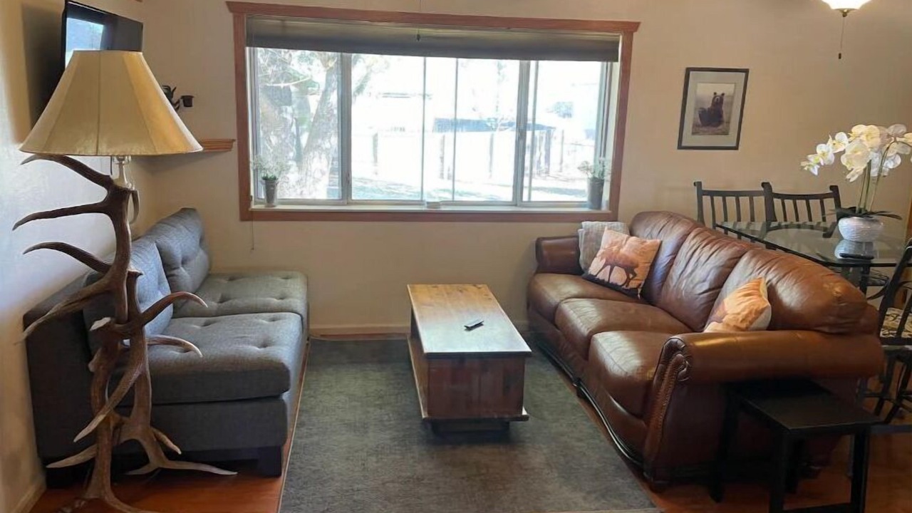 Photo of Livingroom in Trimble