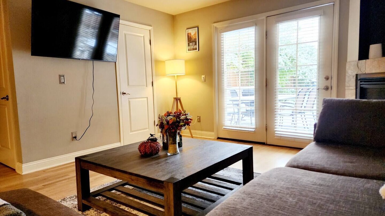 Photo of Livingroom in Baker