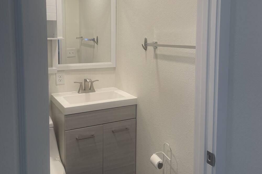 Photo of Bathroom in Green Valley Ranch