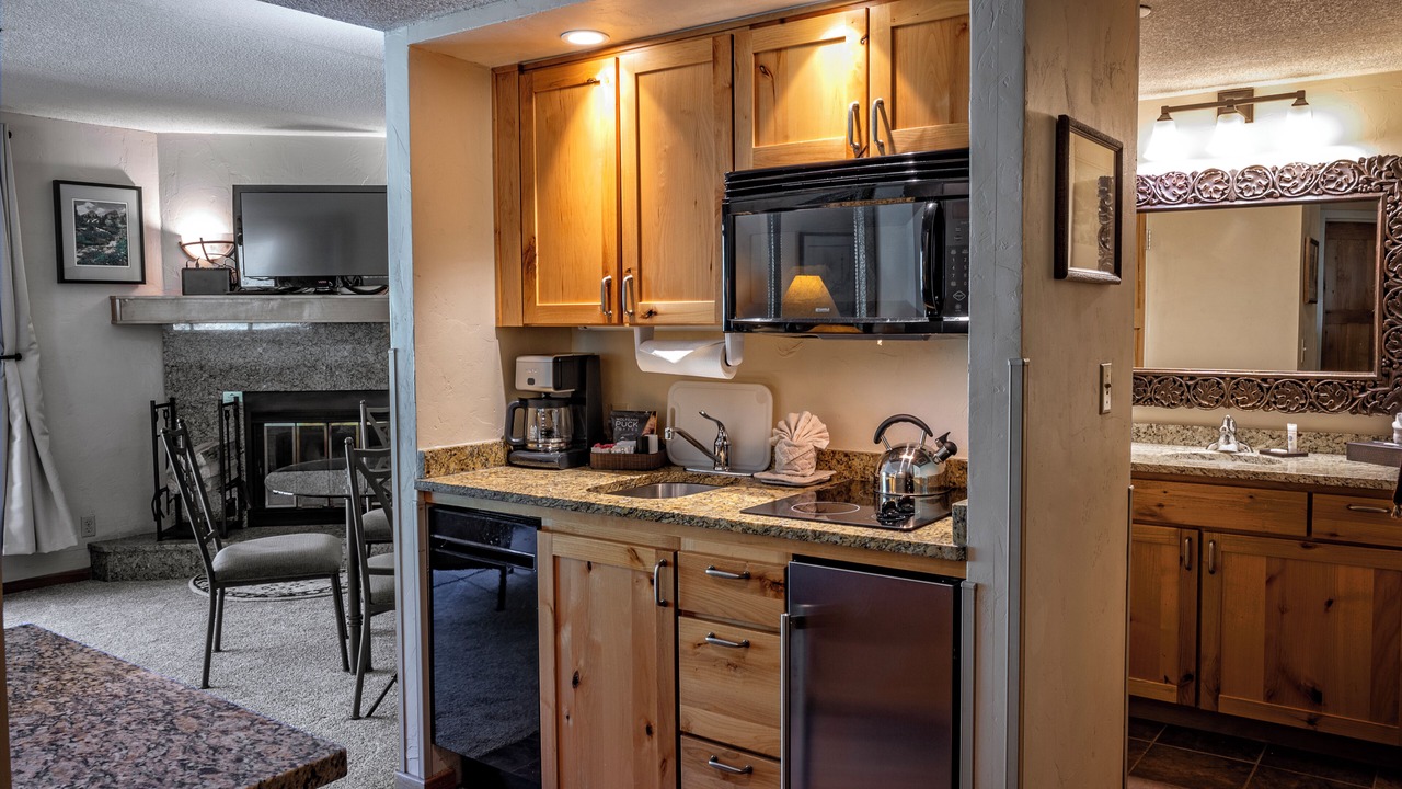 Photo of Kitchen in Peak 9