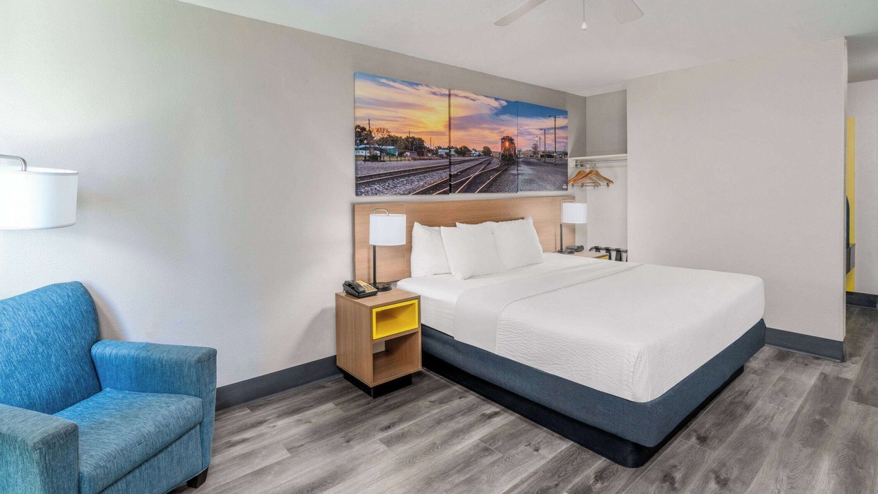 Photo of Bedroom in Lamar
