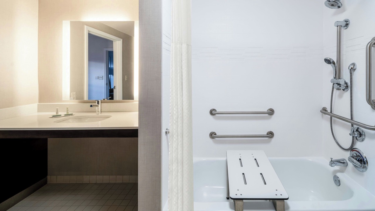 Photo of Bathroom in Golden