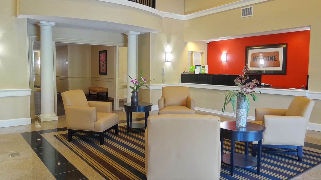 Photo of Livingroom in Aurora