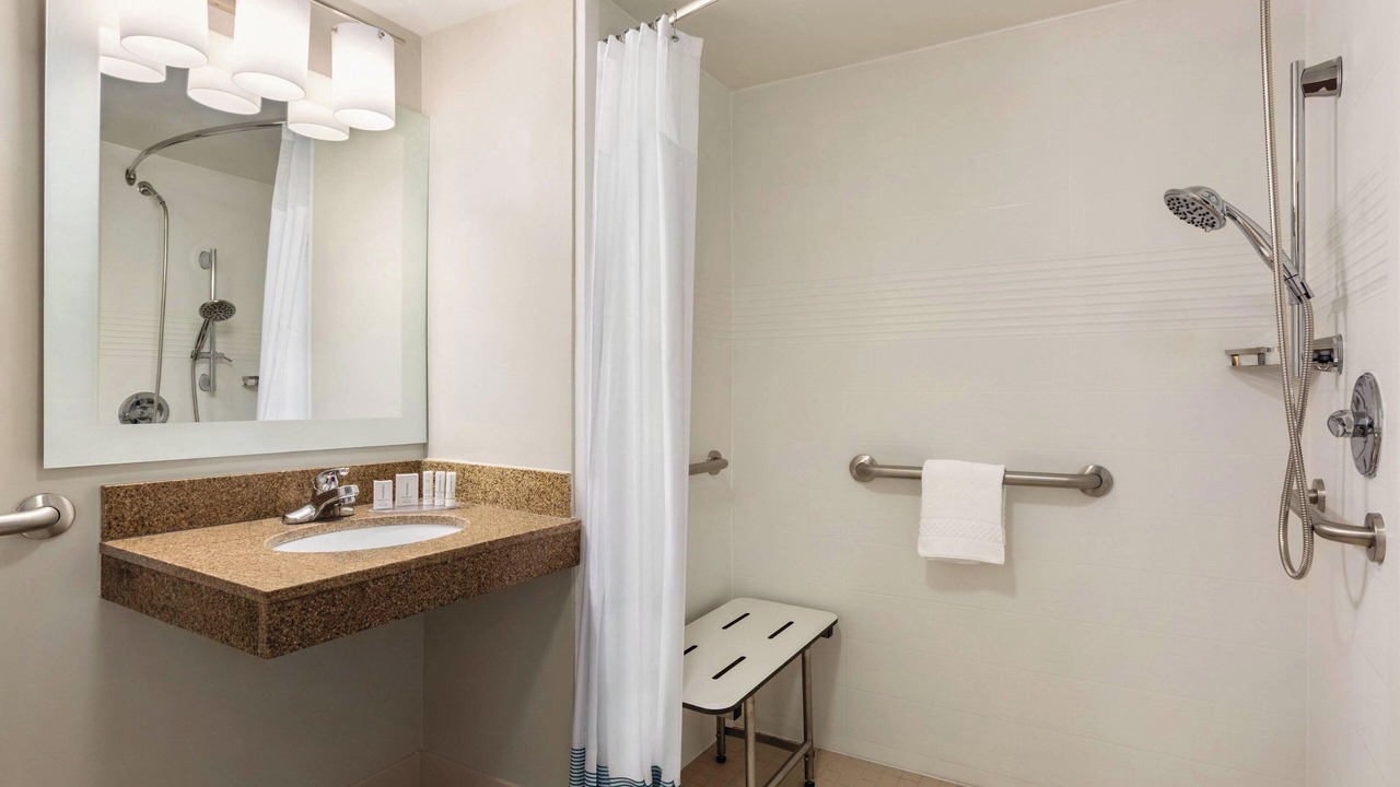 Photo of Bathroom in Golden