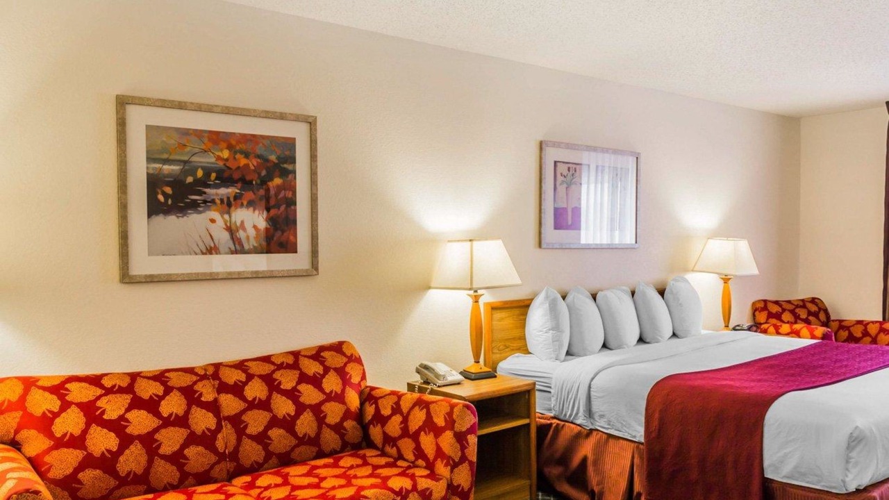Photo of Bedroom in Golden