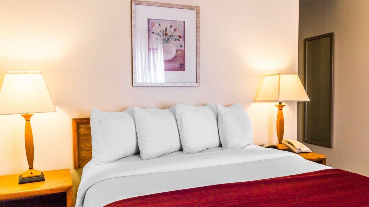 Photo of Bedroom in Golden