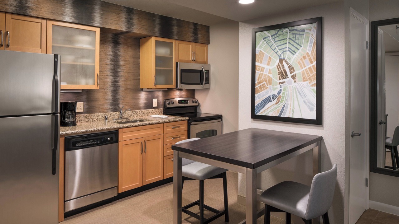 Photo of Kitchen in Glenwood Grove - North Iris