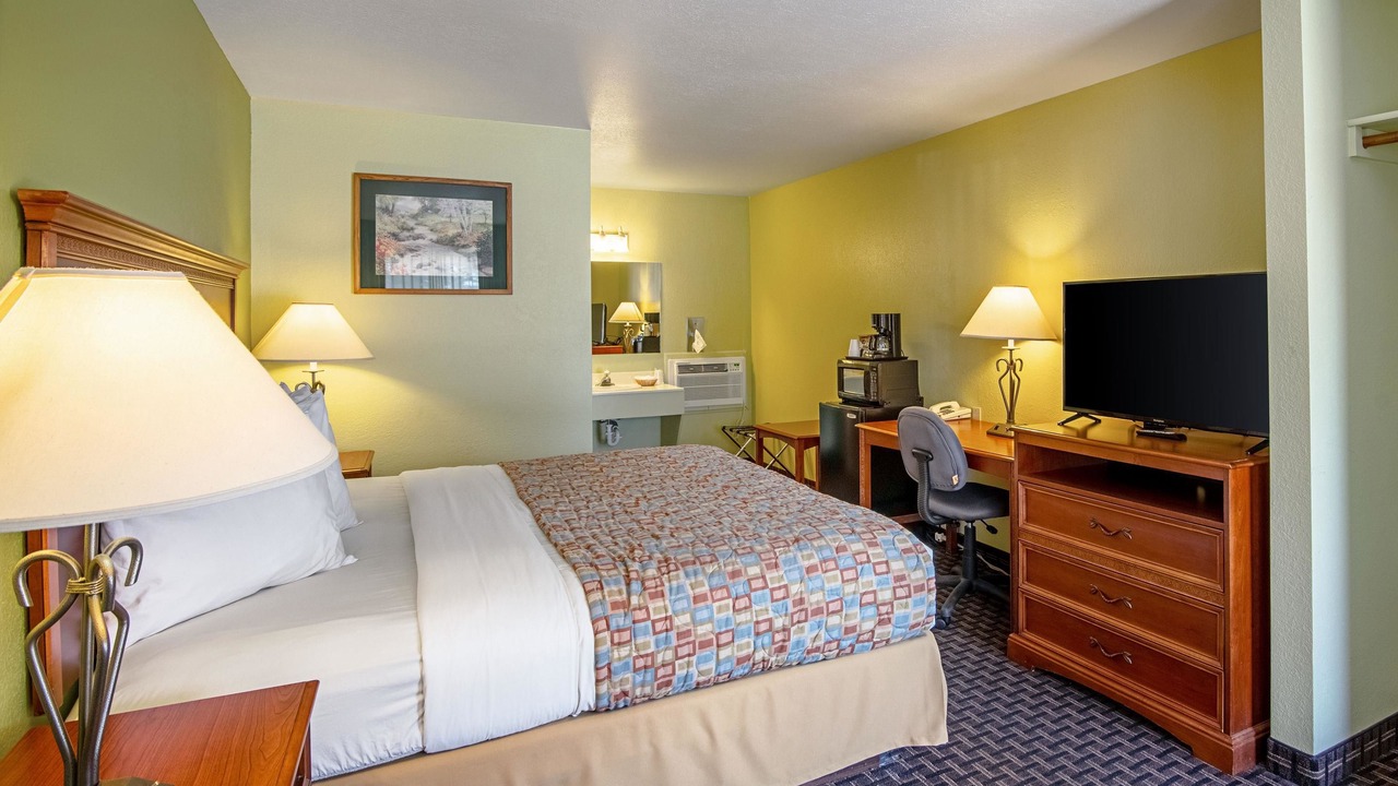 Photo of Bedroom in Gunnison
