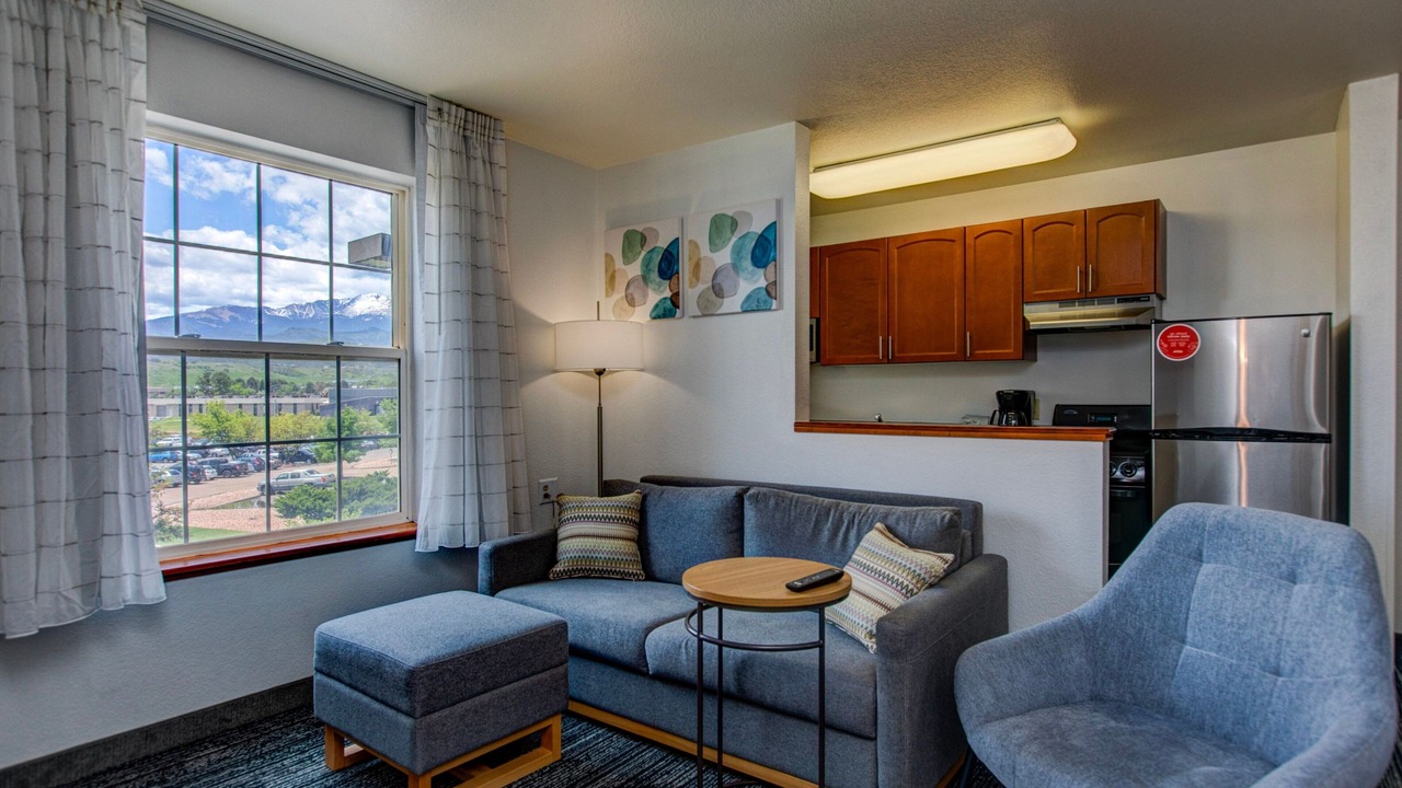 Photo of Livingroom in Northwest Colorado Springs