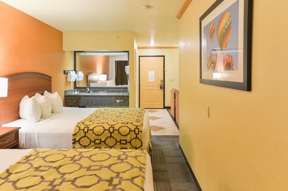 Photo of Bedroom in Northeast Colorado Springs