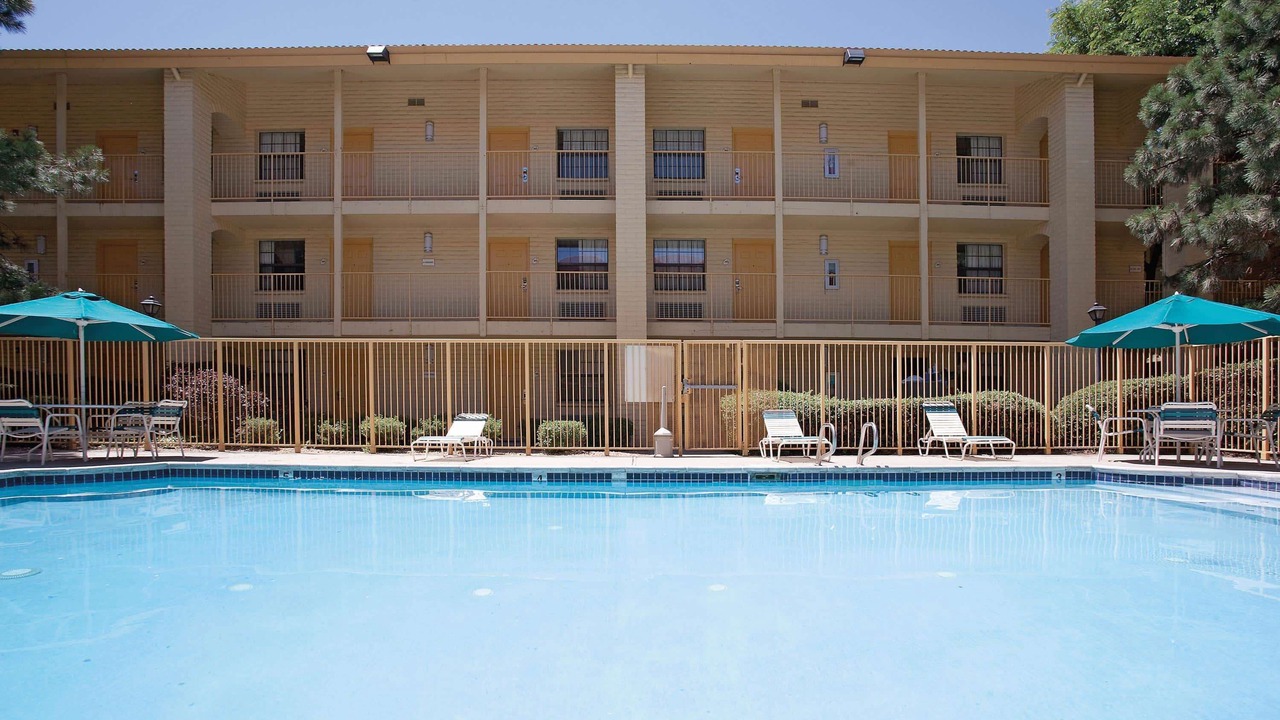 Photo of Outdoor in Golden