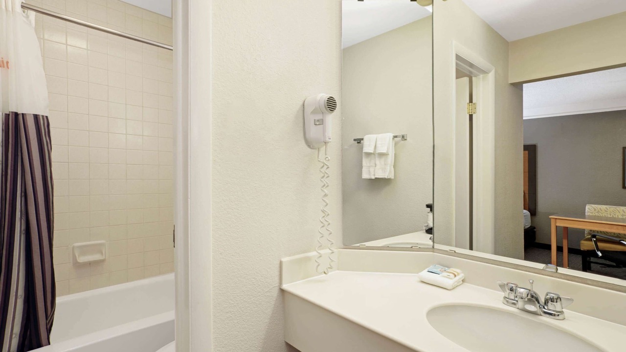 Photo of Bathroom in Golden