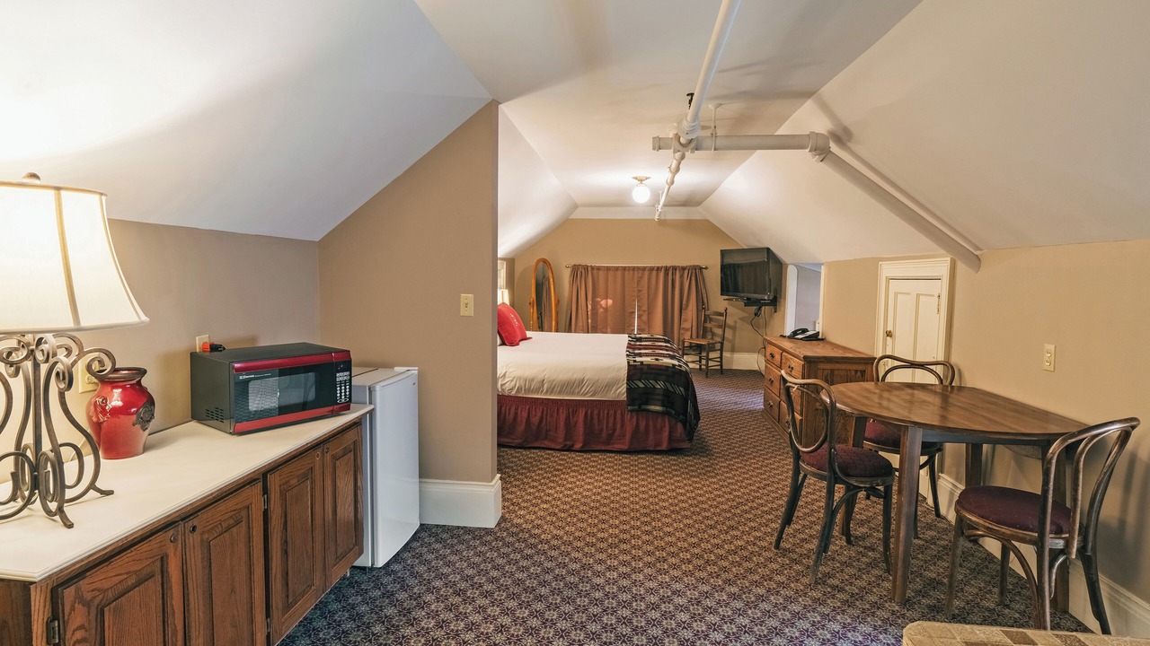Photo of Bedroom in Redstone