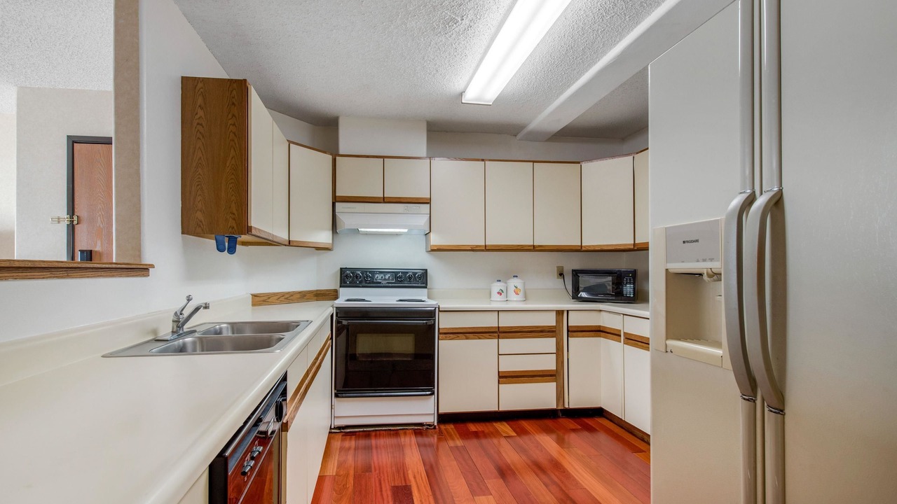 Photo of Kitchen in Heather Gardens