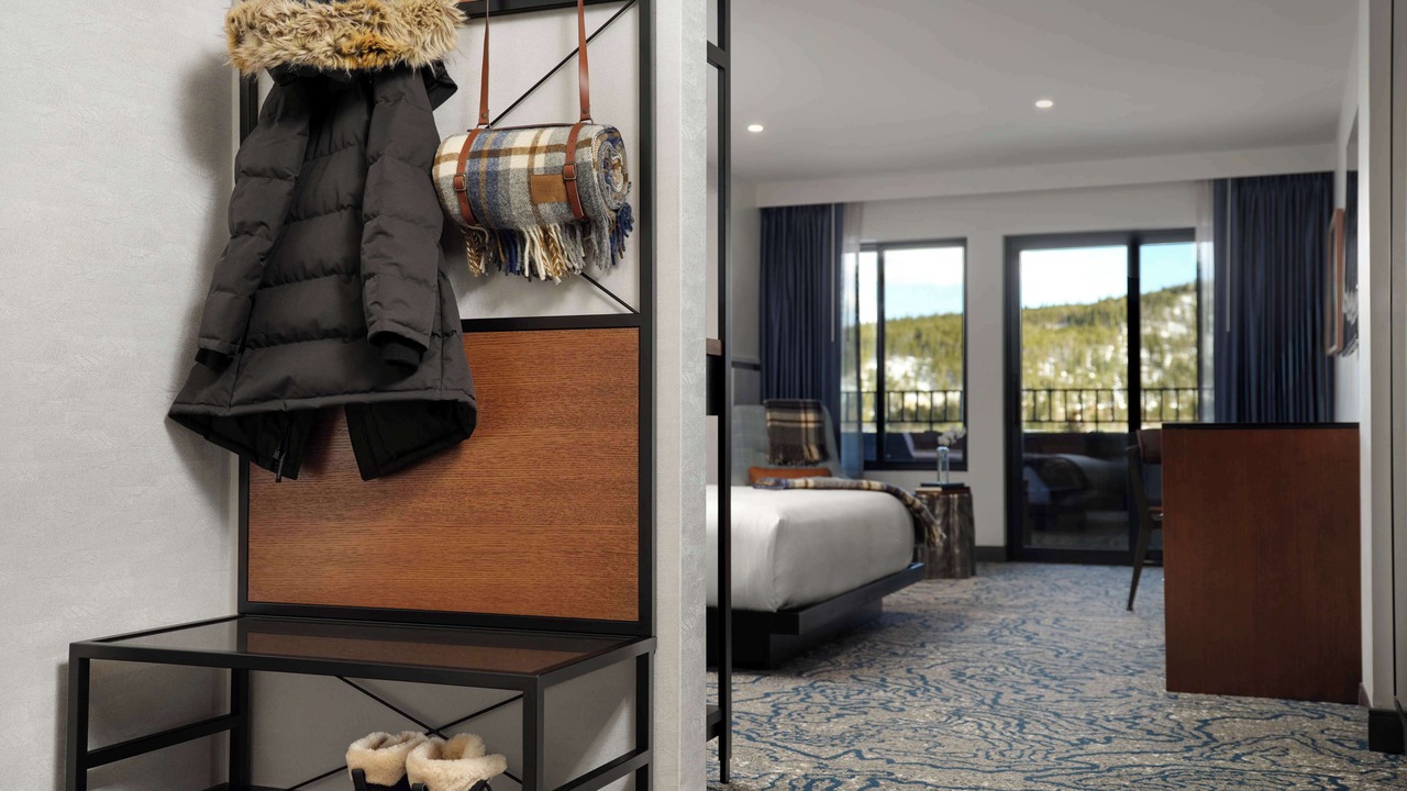 Photo of Bedroom in Peak 9