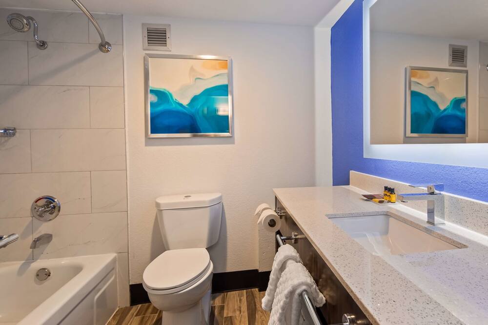 Photo of Bedroom in Northeast Park Hill