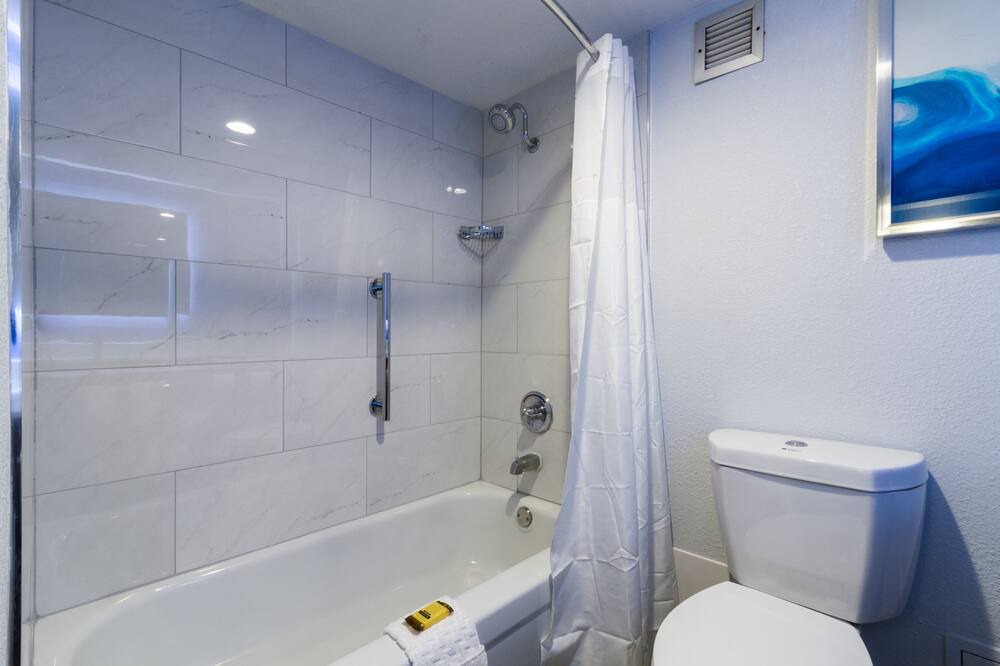 Photo of Bathroom in Northeast Park Hill