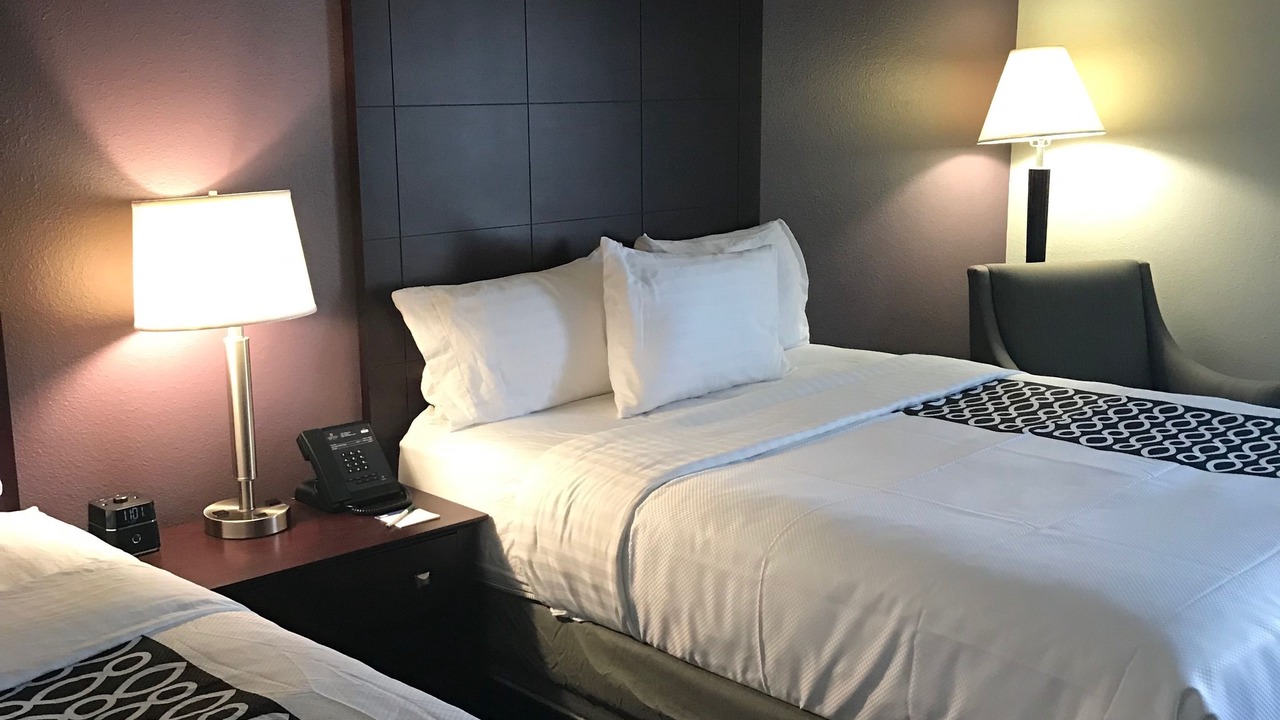 Photo of Bedroom in Aurora
