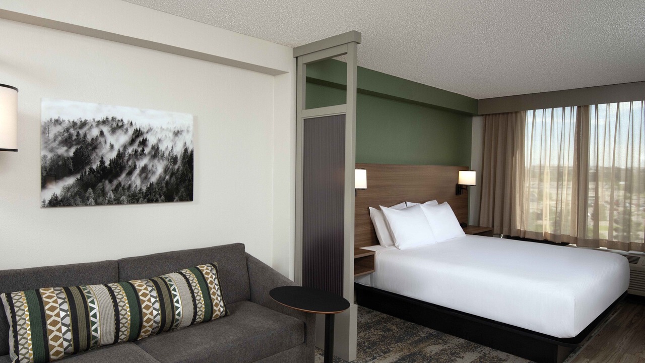 Photo of Bedroom in Greenwood Village