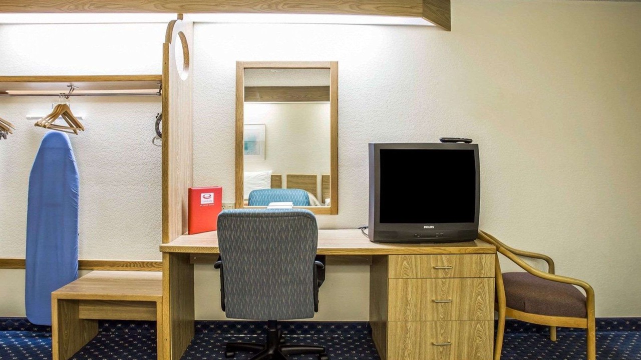 Photo of Bedroom in Aurora