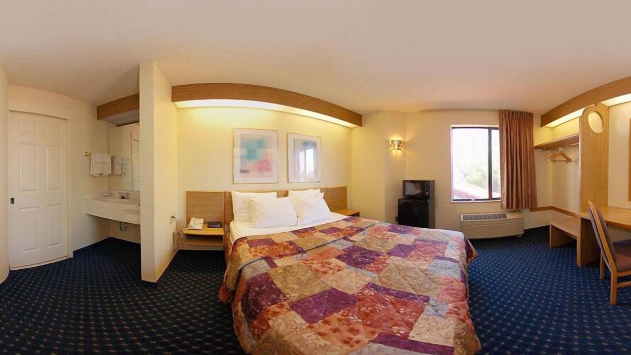 Photo of Bedroom in Aurora