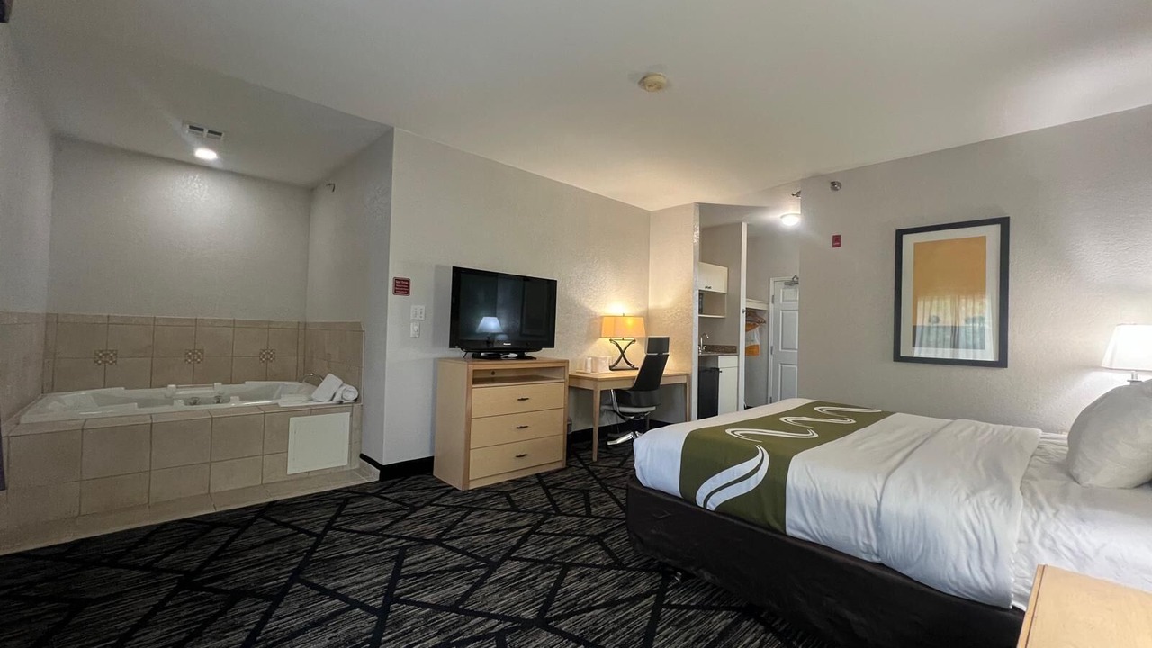 Photo of Bedroom in Loveland