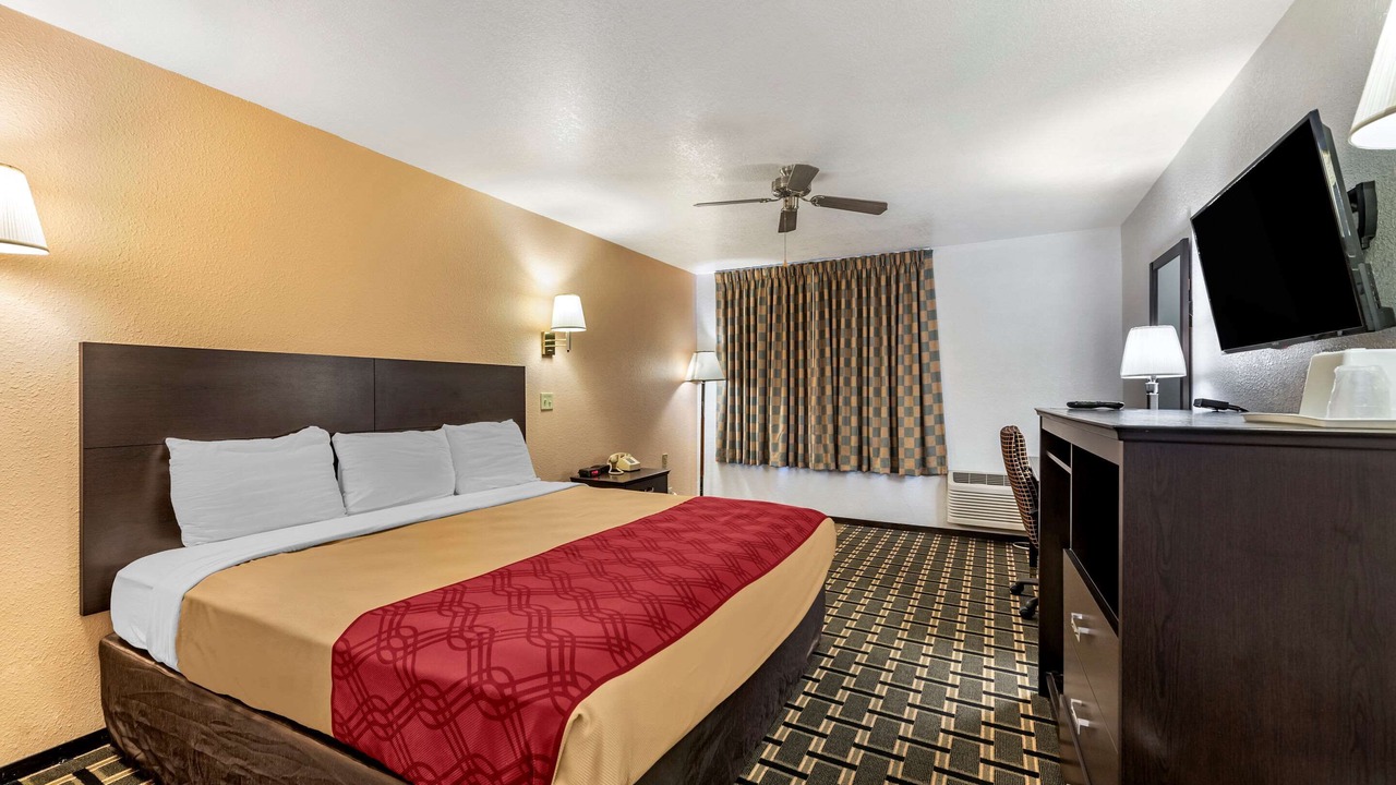 Photo of Bedroom in La Junta