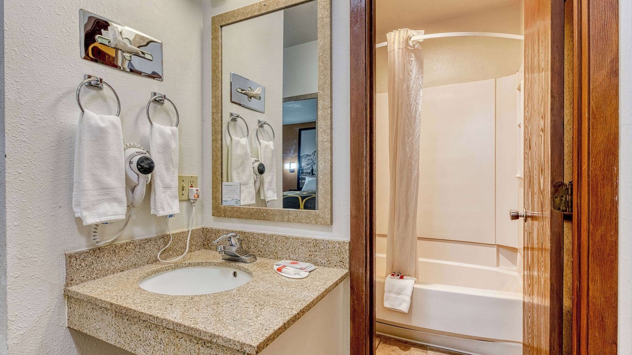Photo of Bathroom in Alamosa