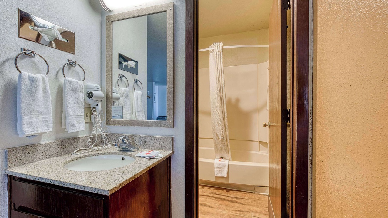 Photo of Bathroom in Alamosa