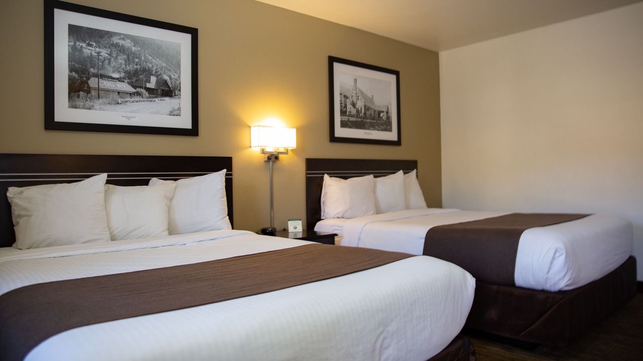 Photo of Bedroom in Manitou Springs Historic District