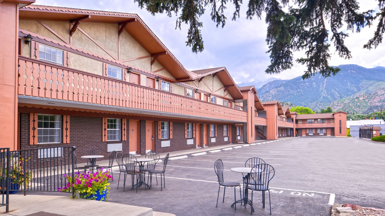 Photo of Outdoor in Manitou Springs Historic District