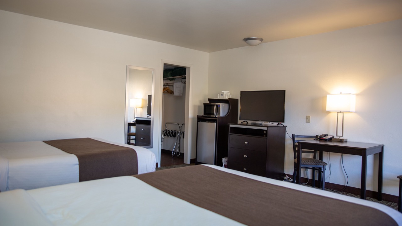 Photo of Bedroom in Manitou Springs Historic District
