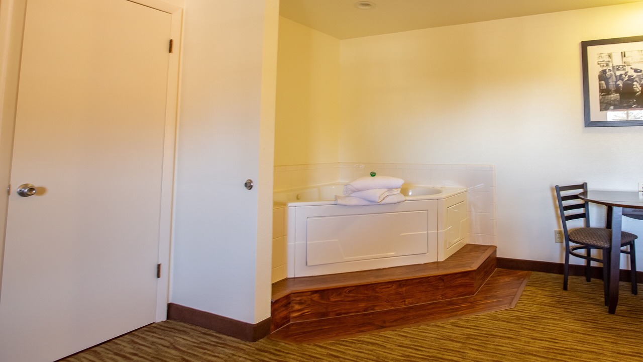 Photo of Bedroom in Manitou Springs Historic District
