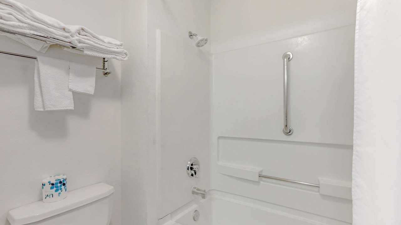 Photo of Bedroom in Englewood