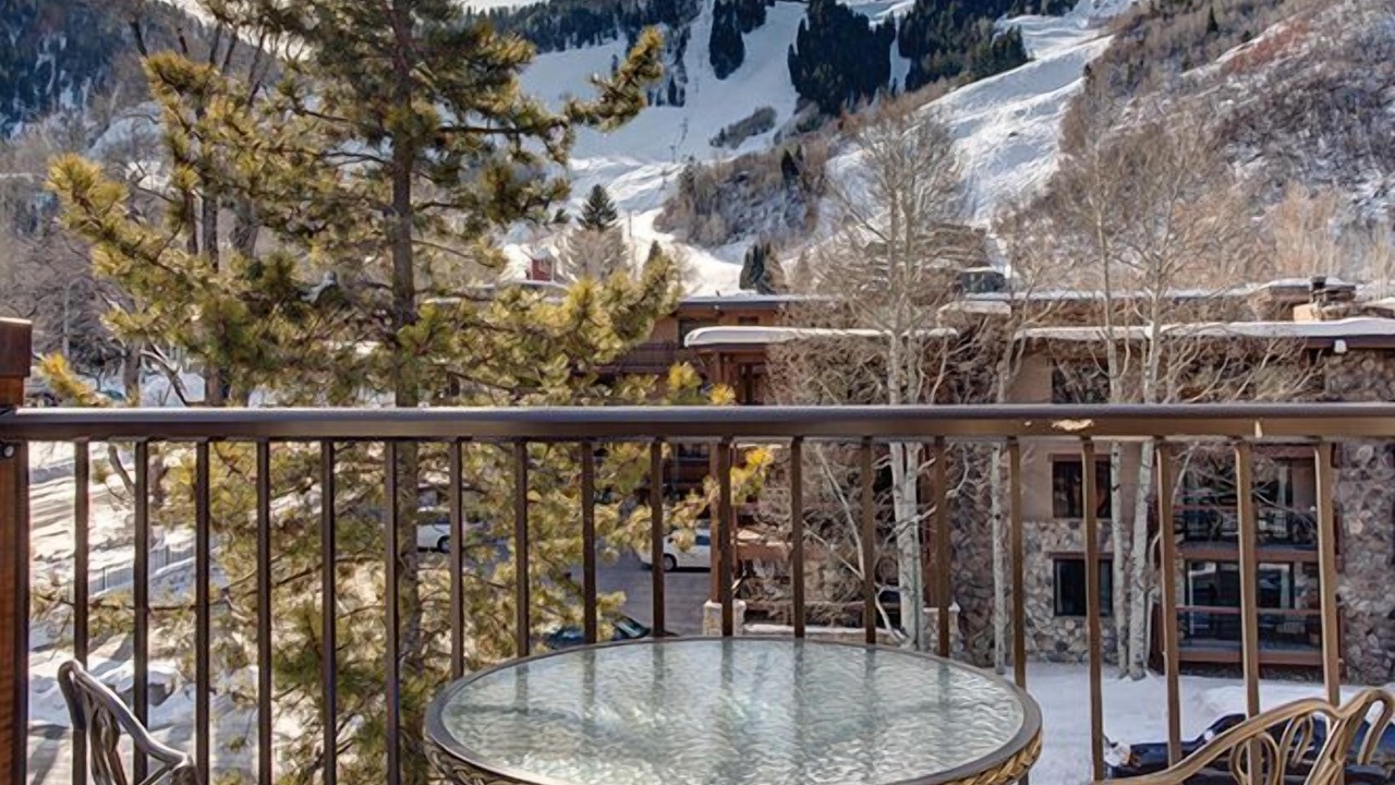 Photo of Others in Aspen
