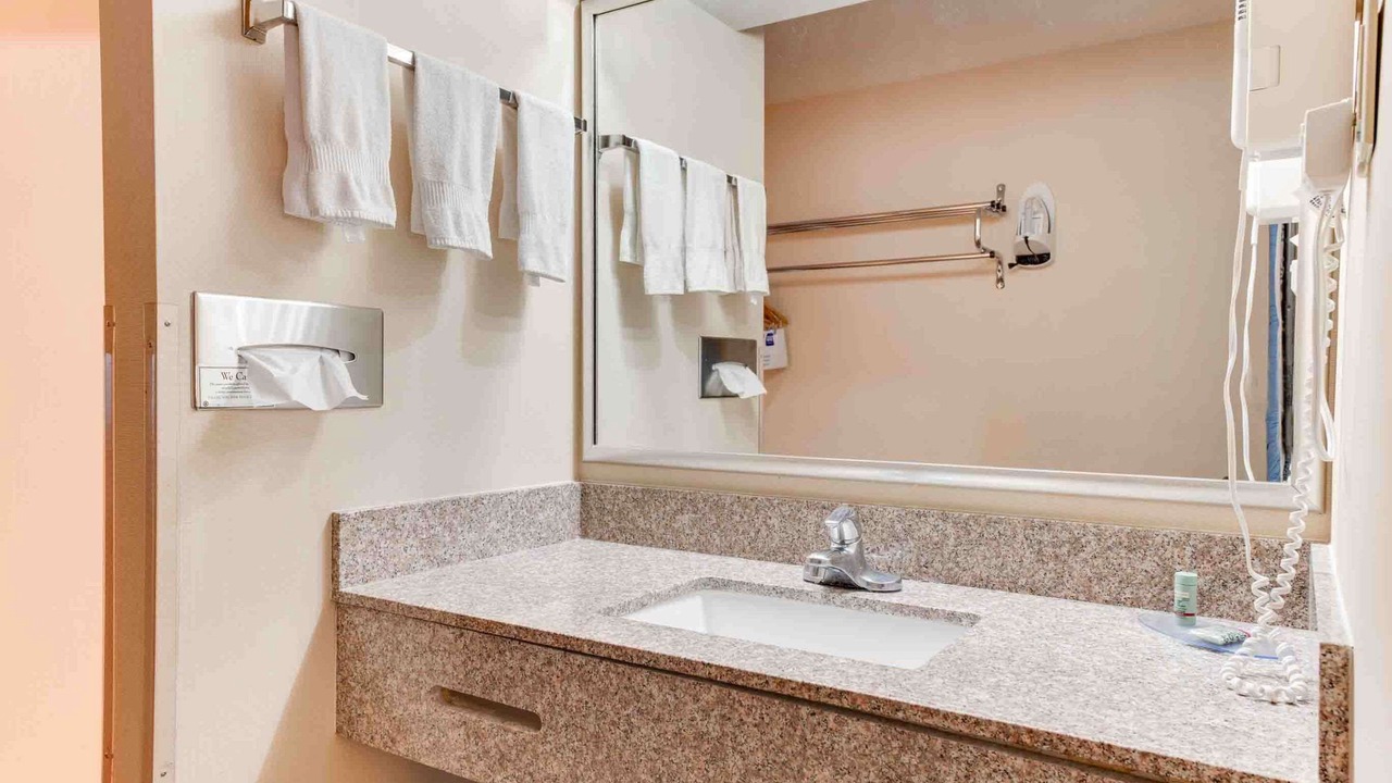 Photo of Bathroom in Monte Vista