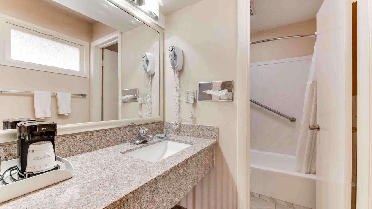 Photo of Bathroom in Monte Vista