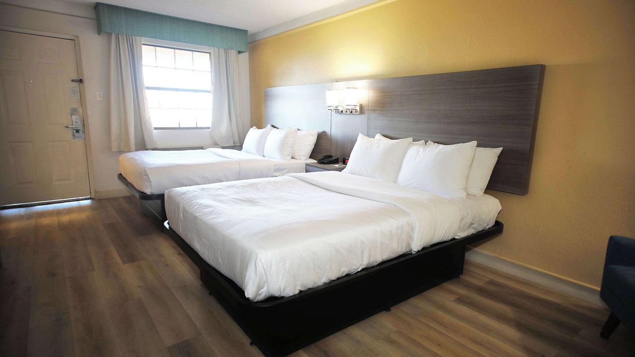 Photo of Bedroom in Aurora