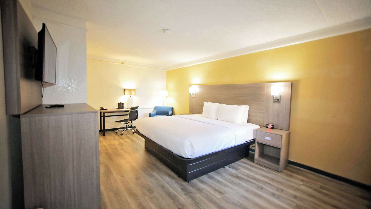 Photo of Bedroom in Aurora