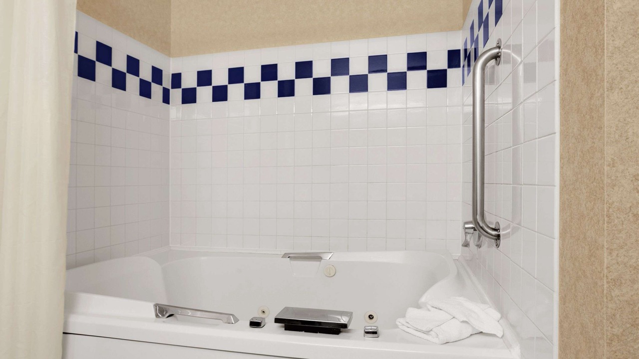 Photo of Bathroom in Golden