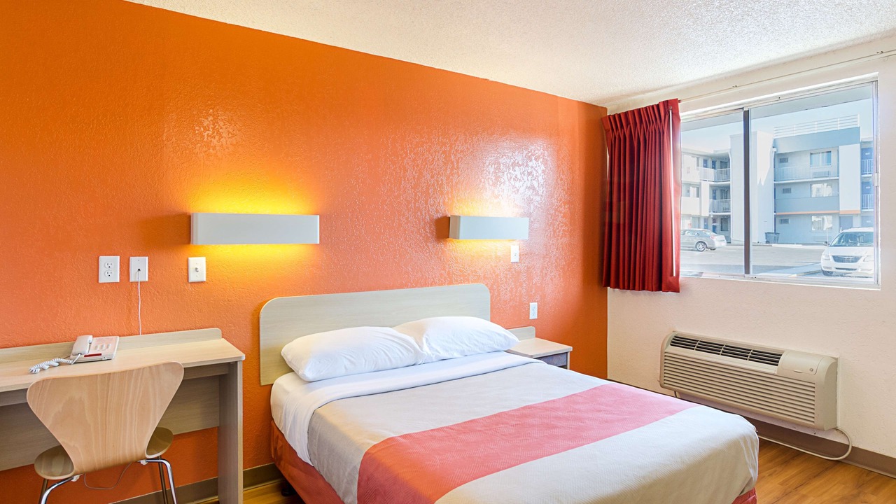 Photo of Bedroom in Regis